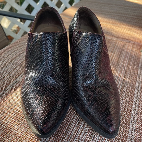 Lucky Brand Tabea Snake Print Booties | 7.5 | Leather - Picture 3 of 9